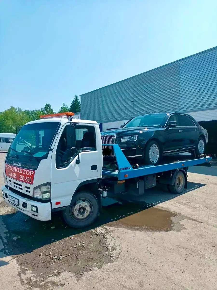 Доставка топлива автомобилю на трассе в области